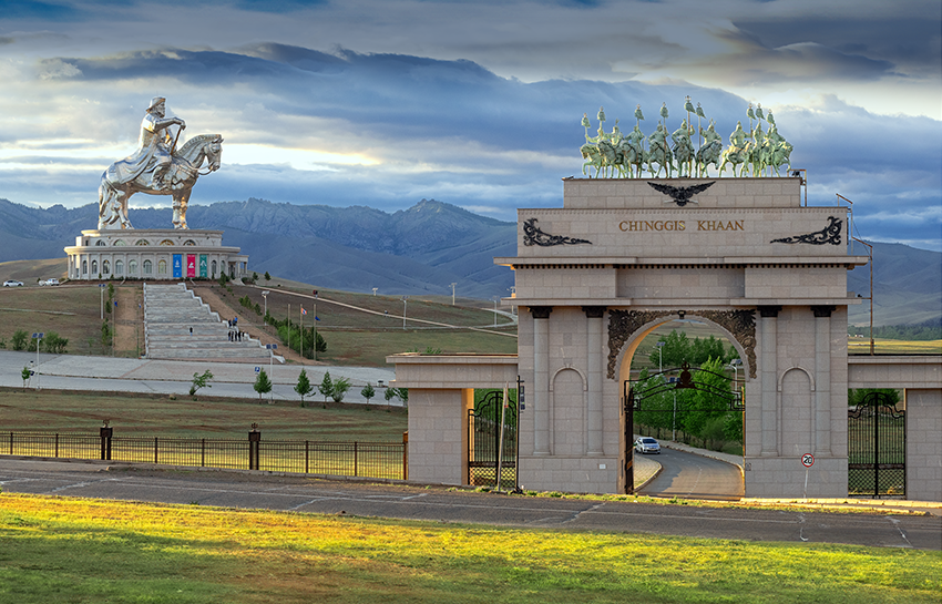 Equestrian statue of Genghis Khan