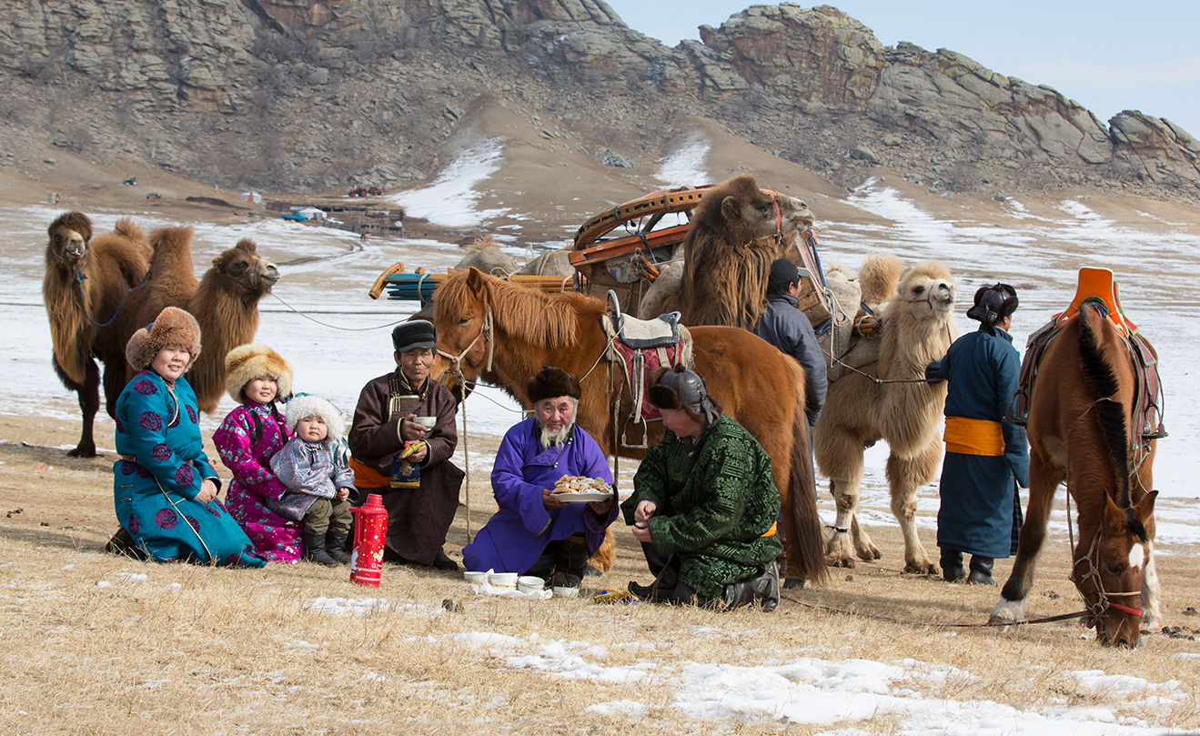 mongolian-nomadic-people