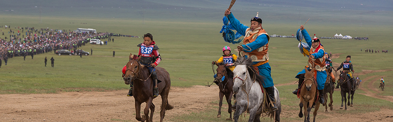 mongolian naadam festival horse race