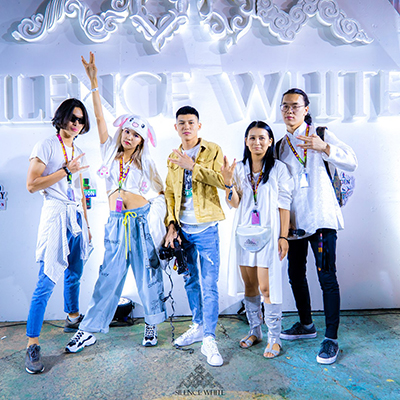 mongolia_silence_white_festival