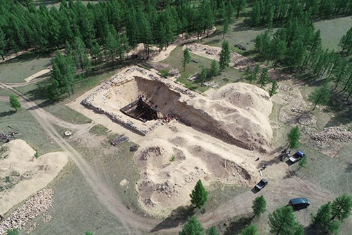 tomb_of_silver_dragons_mongolia